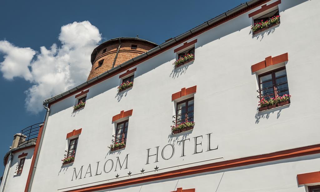 Malom Hotel เดเบรตเซน ภายนอก รูปภาพ